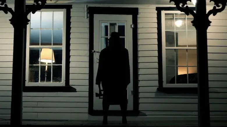 Where the Devil Roams - Fondo