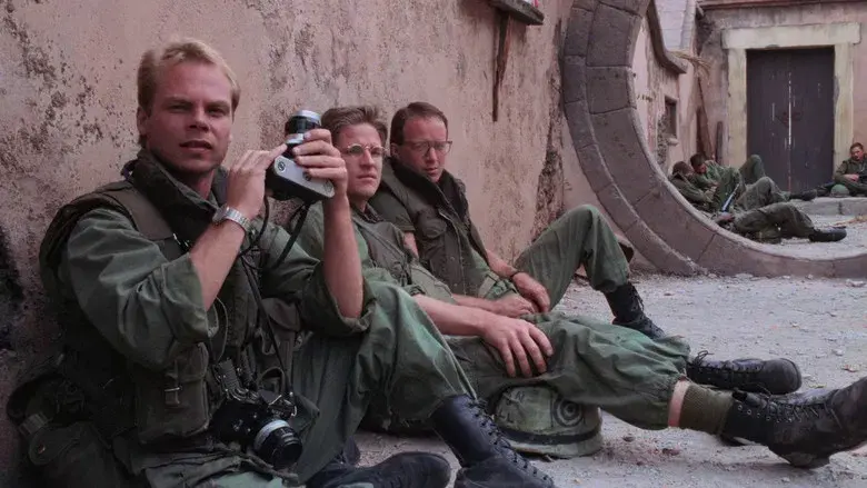 La chaqueta metálica - Fondo