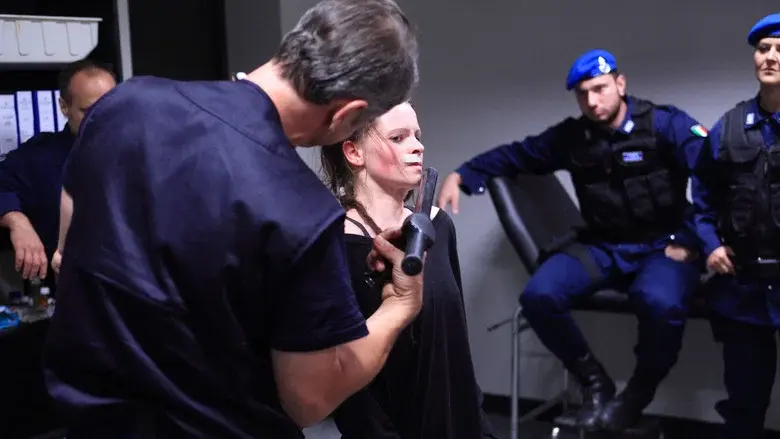 Diaz, no limpiéis esta sangre - Fondo