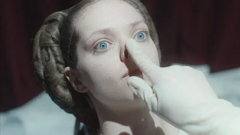 La hermanastra fea - Fondo