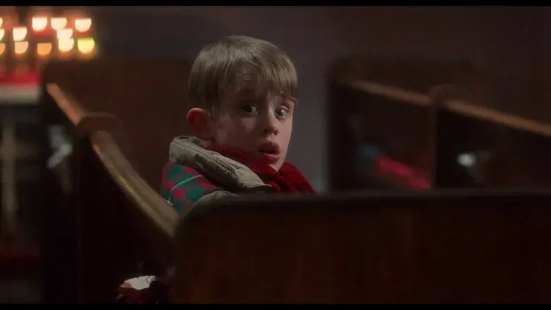 Solo en casa - Fondo