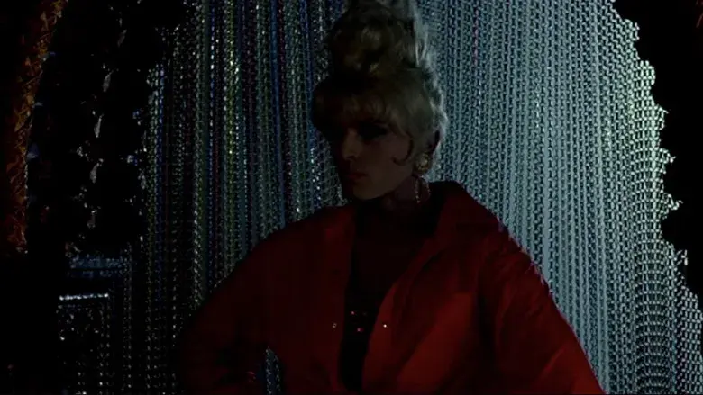 Tacones lejanos - Fondo