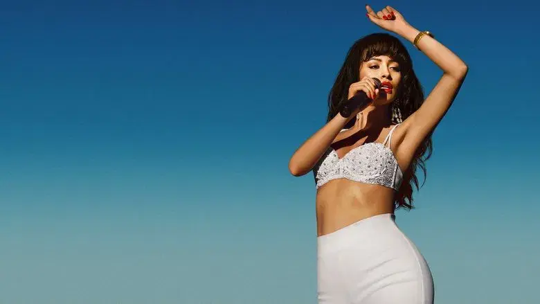 Selena: La serie - Fondo