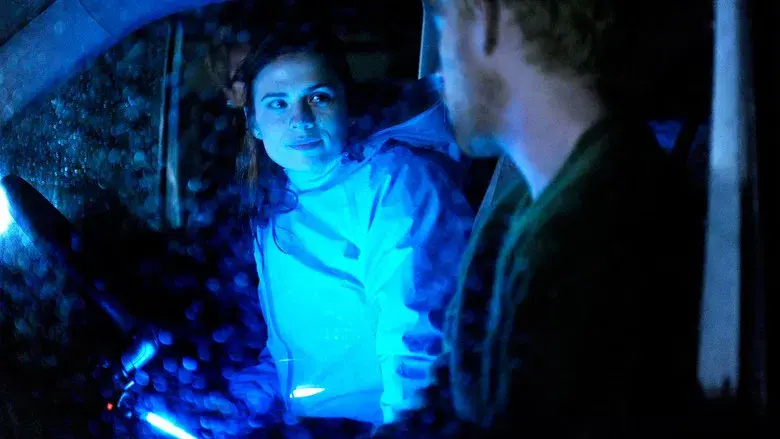 Black Mirror - Fondo