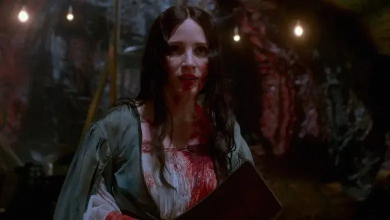 La cumbre escarlata - Fondo