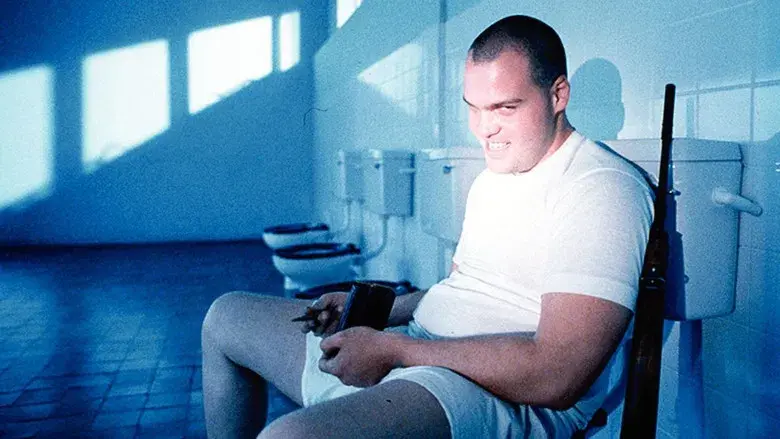 La chaqueta metálica - Fondo