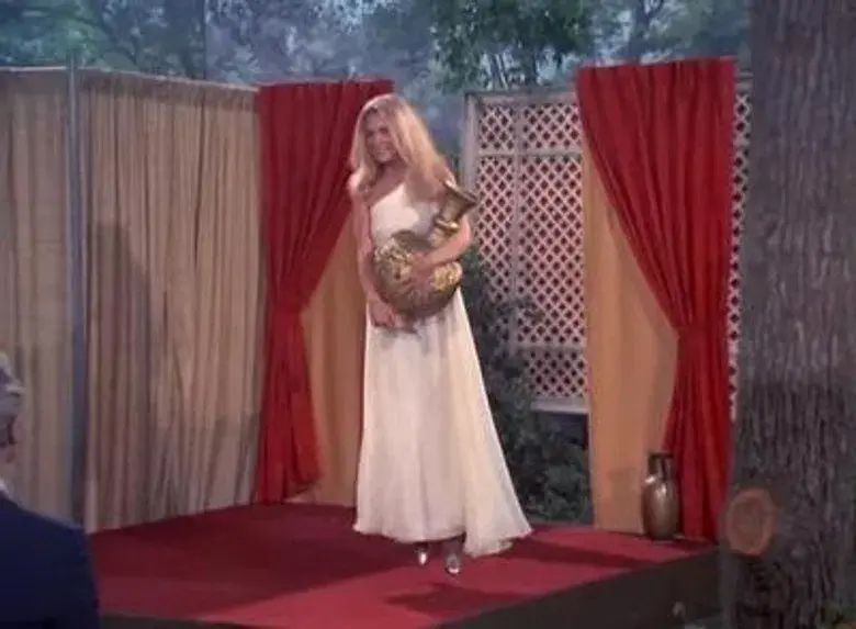 Samantha va hacia la tierra