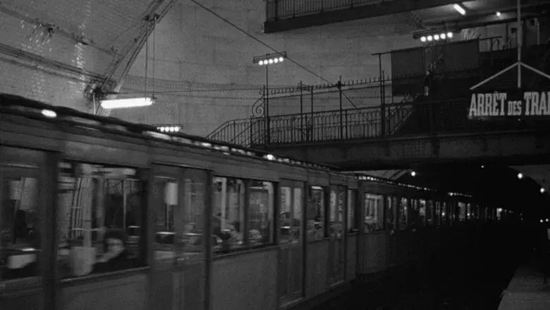 Banda aparte - Fondo