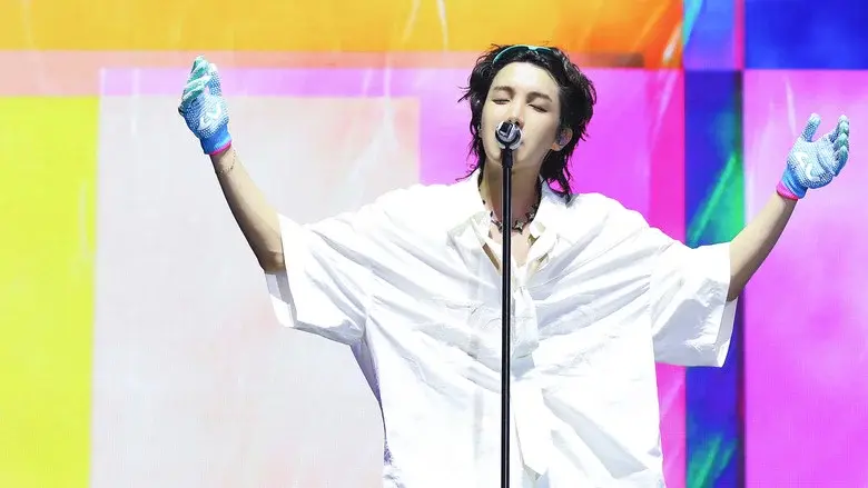 j-hope IN THE BOX - Fondo