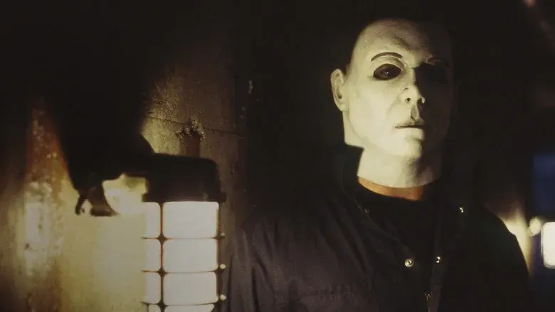 Halloween: Resurrection - Fondo
