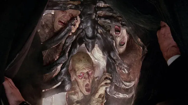 Los fantasmas atacan al jefe - Fondo