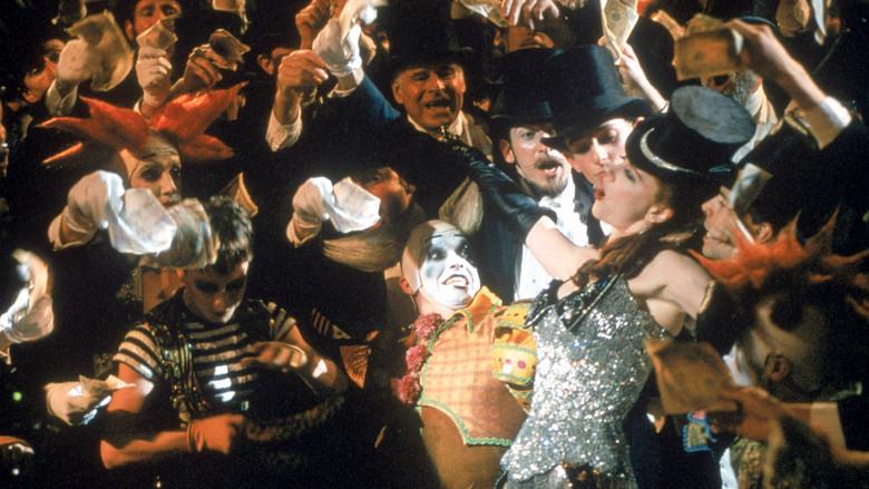 Moulin Rouge - Fondo