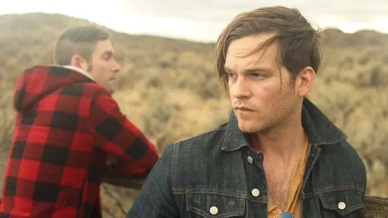 EastSiders - Fondo