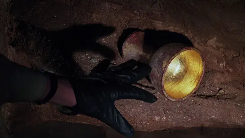 Indiana Jones y la última cruzada - Fondo