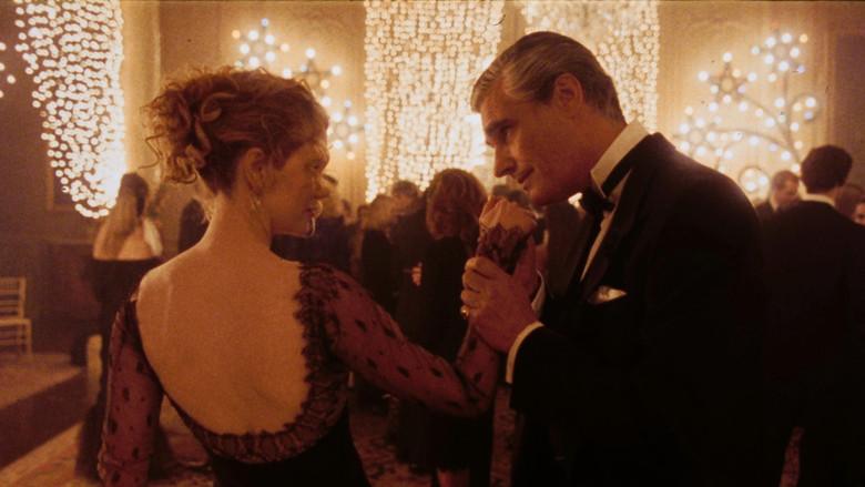 Eyes Wide Shut - Fondo