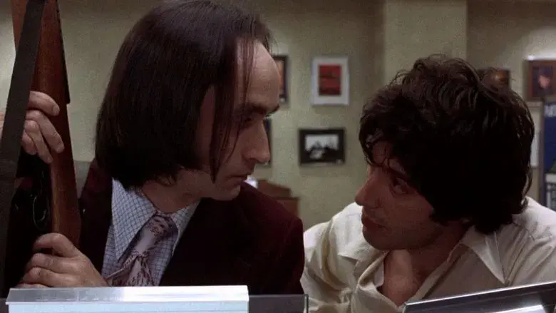 Tarde de perros - Fondo