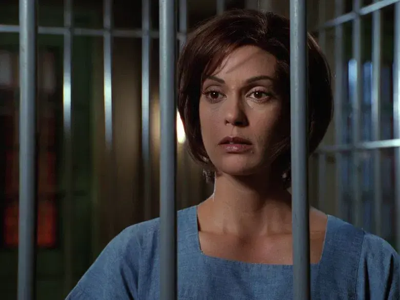 El Pueblo vs. Lois Lane (1)