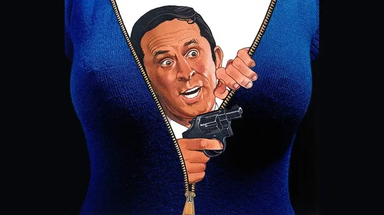 La bomba que desnuda - Fondo