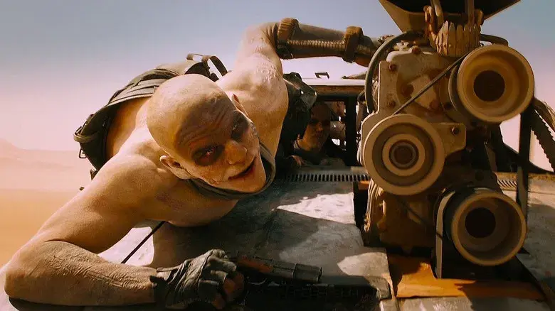 Mad Max: Furia en la carretera - Fondo