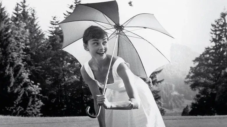 Audrey: más allá del icono - Fondo