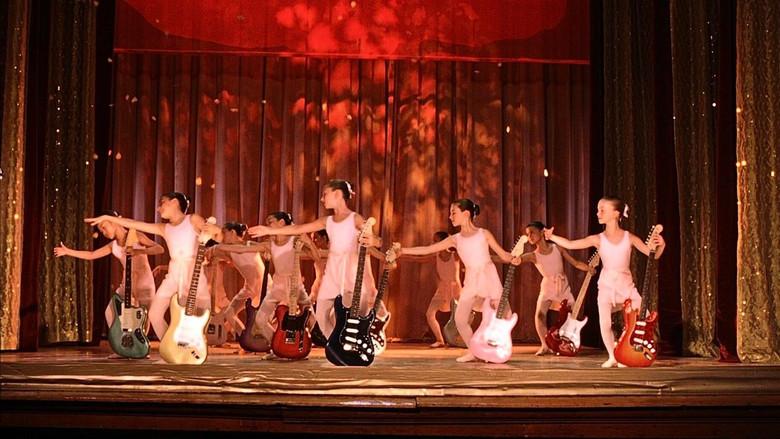 Niñera a la fuerza - Fondo