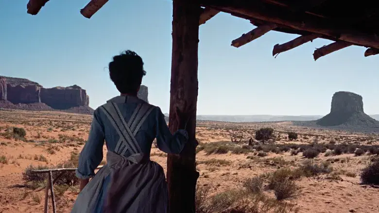 Centauros del desierto - Fondo