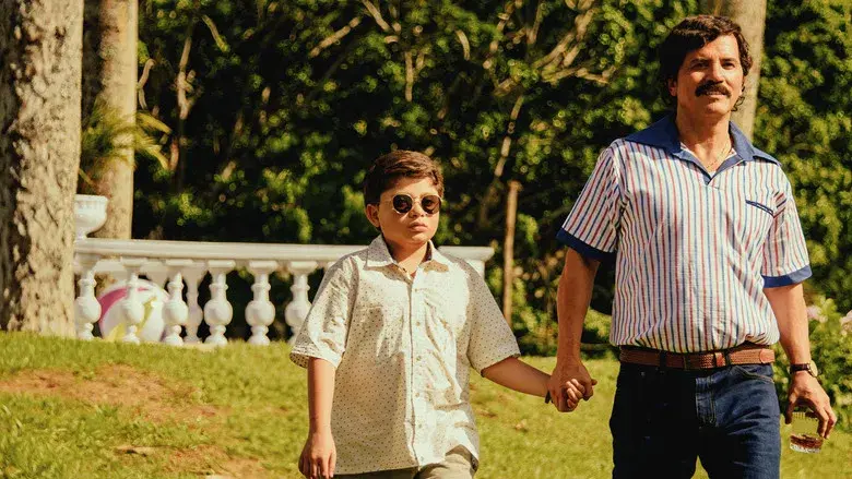 Dear Killer Nannies: Criado por sicarios - Fondo