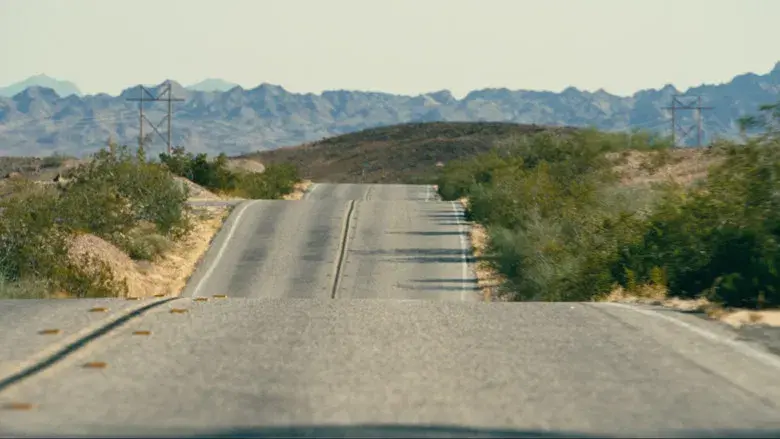 Una batalla tras otra - Fondo