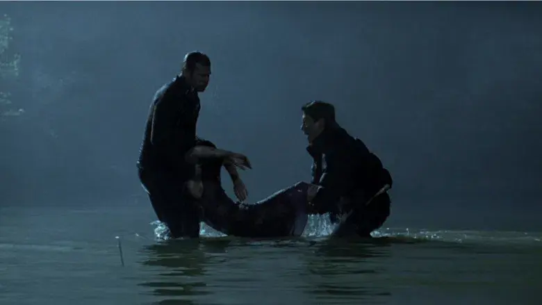 Kiss Kiss Bang Bang - Fondo