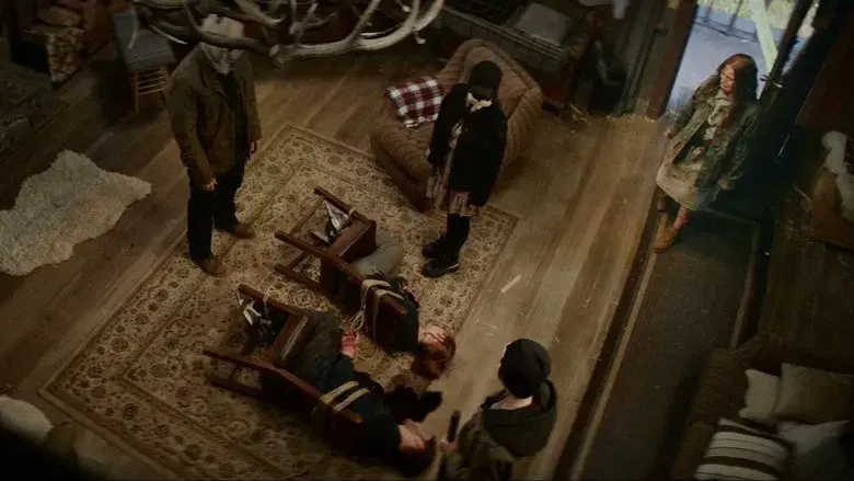 Strangers: Capítulo 2 - Fondo