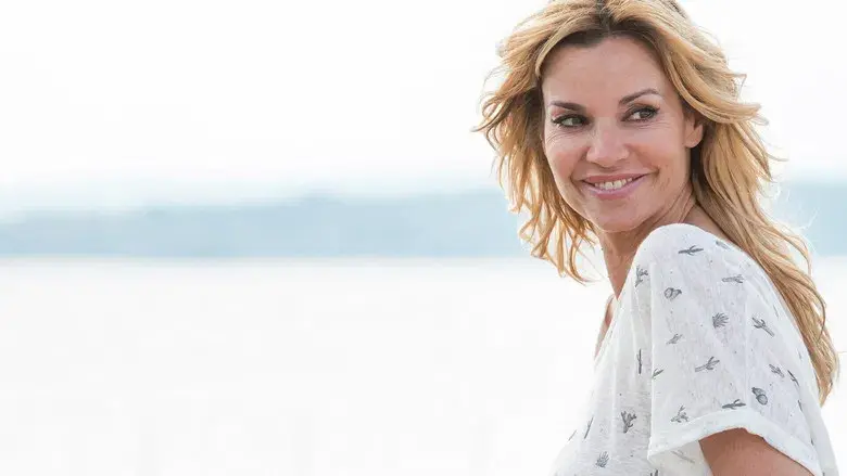 Demain nous appartient - Fondo