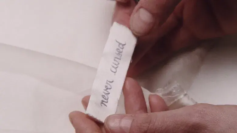 El hilo invisible - Fondo