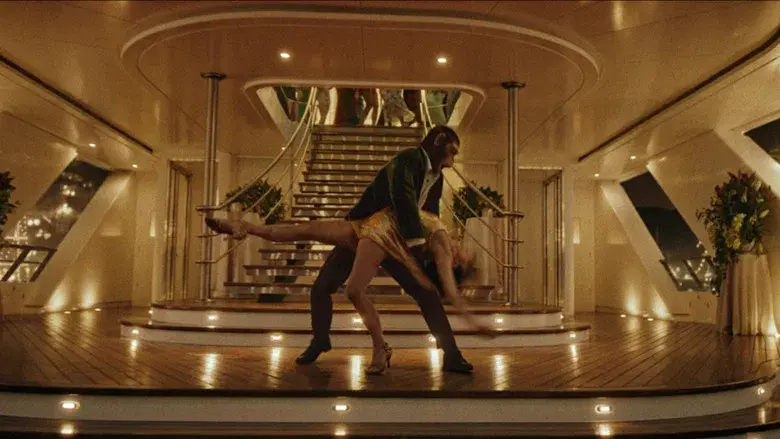 Better Man: La historia de Robbie Williams - Fondo