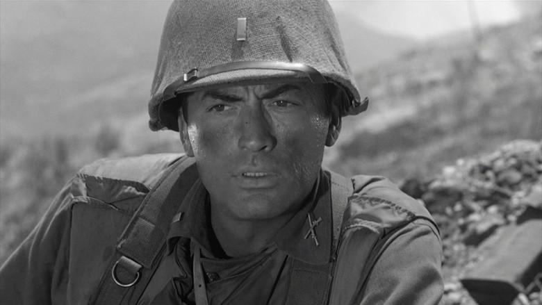 La cima de los héroes - Fondo