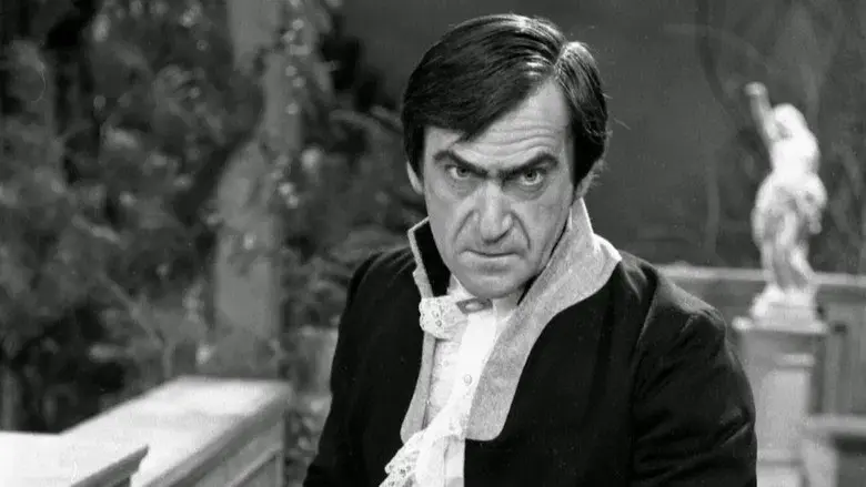 Doctor Who: The Enemy of the World - Fondo