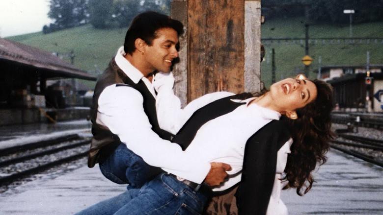 जब प्यार किसीसे होता है - Fondo