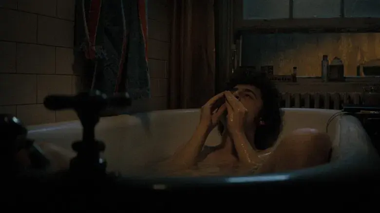 A Complete Unknown - Fondo