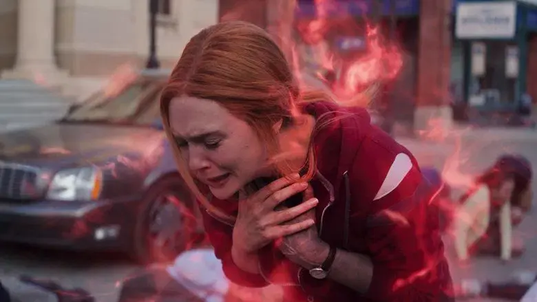 Bruja Escarlata y Visión - Fondo