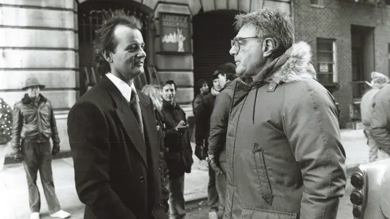 Los fantasmas atacan al jefe - Fondo