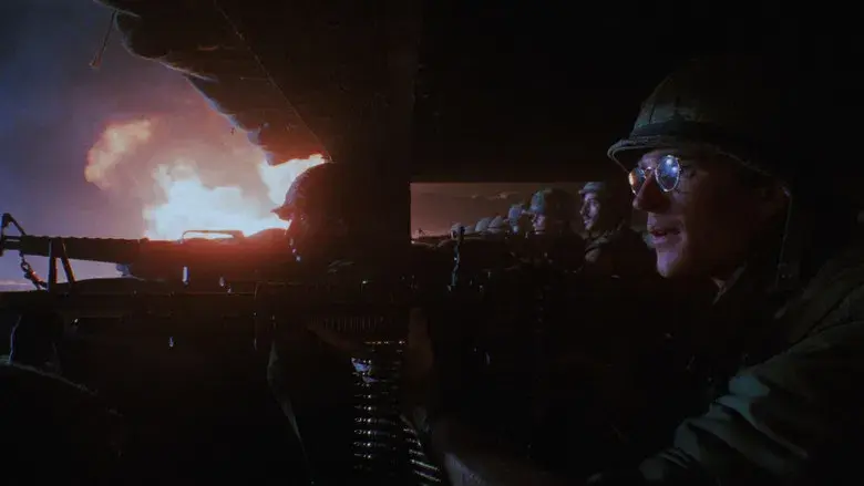 La chaqueta metálica - Fondo