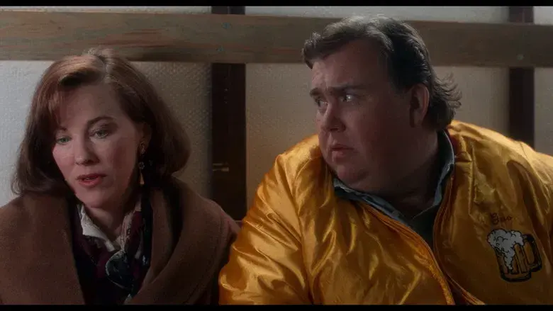 Solo en casa - Fondo