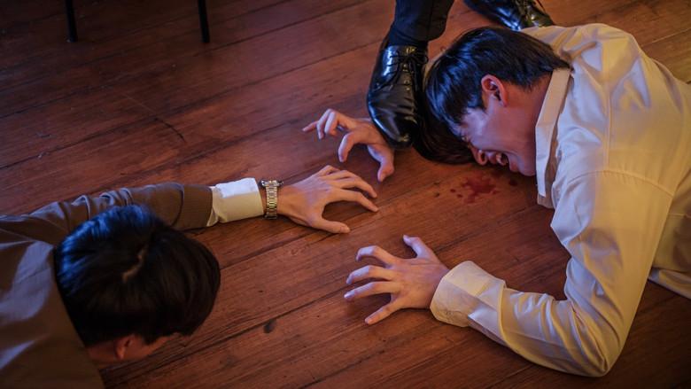 Never Let Me Go - Fondo