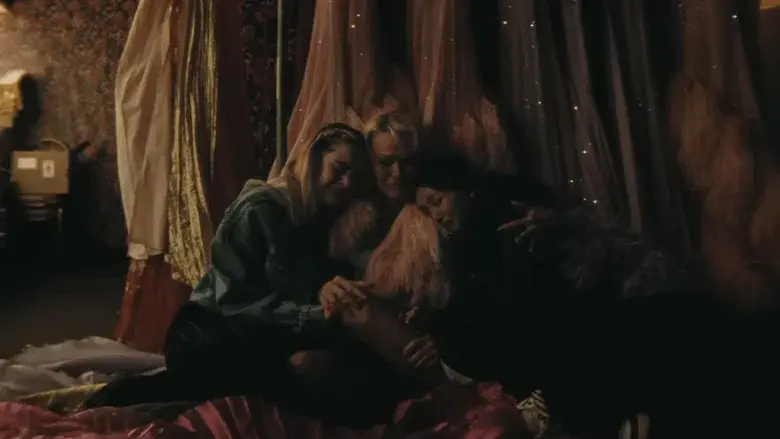 The Last Showgirl - Fondo