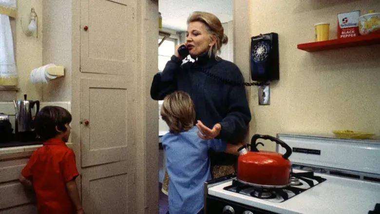 Una mujer bajo la influencia - Fondo