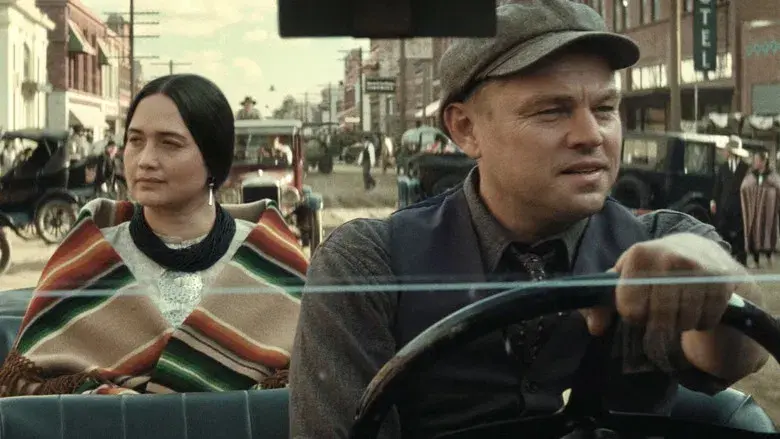 Los asesinos de la luna - Fondo