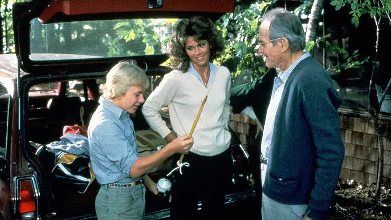 En el estanque dorado - Fondo