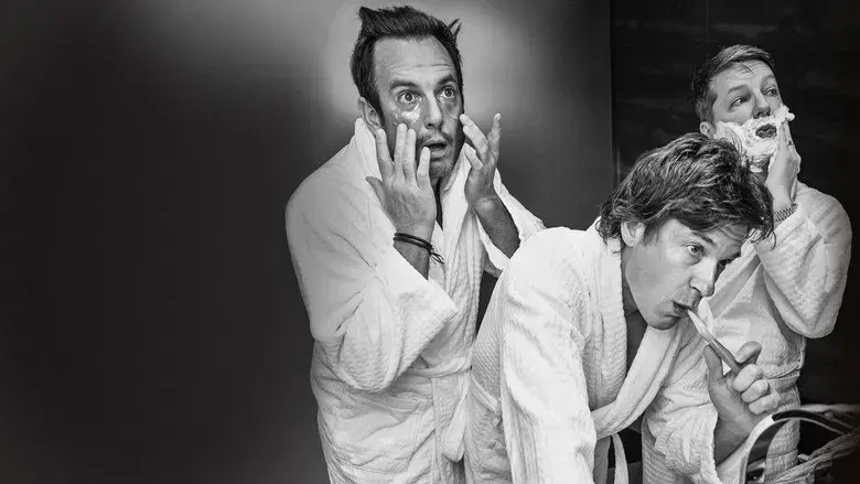 SmartLess: On the Road - Fondo