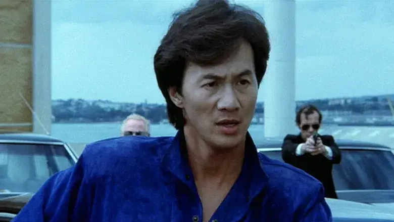 Mad Mission 4: nunca se muere dos veces - Fondo