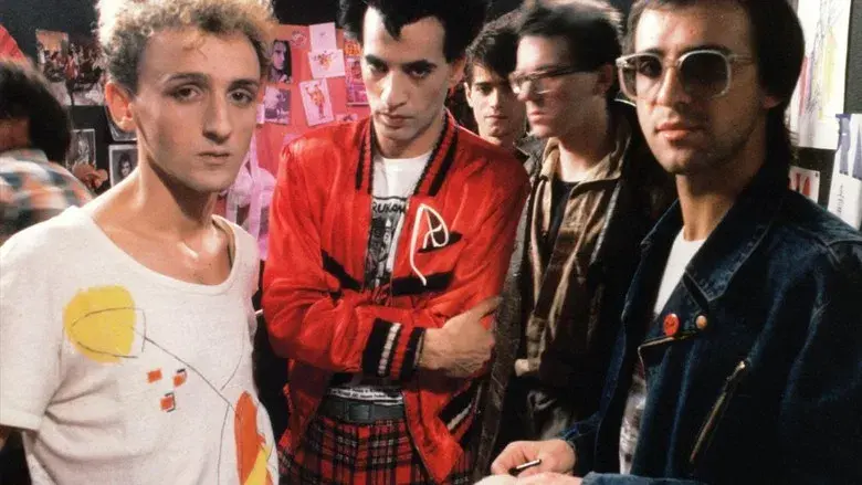 Laberinto de pasiones - Fondo