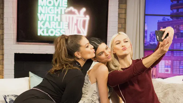 Movie Night with Karlie Kloss - Fondo